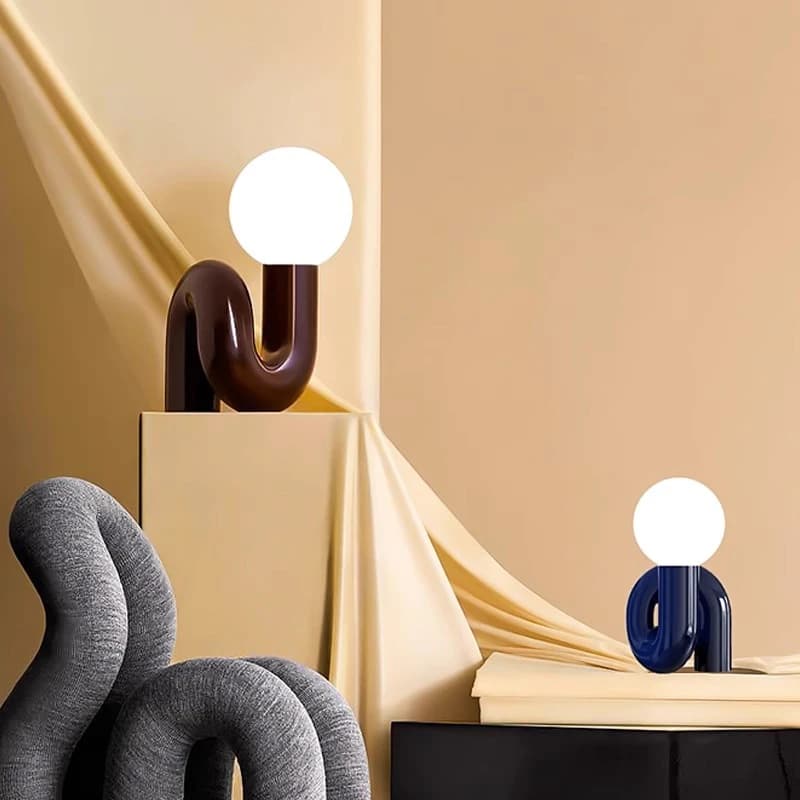 Nordic Postmodern Model Desk Lamp Hotel Children's Room Bedroom Living Room Minimalist Creative Glass Lamp Study Decoration Lamp