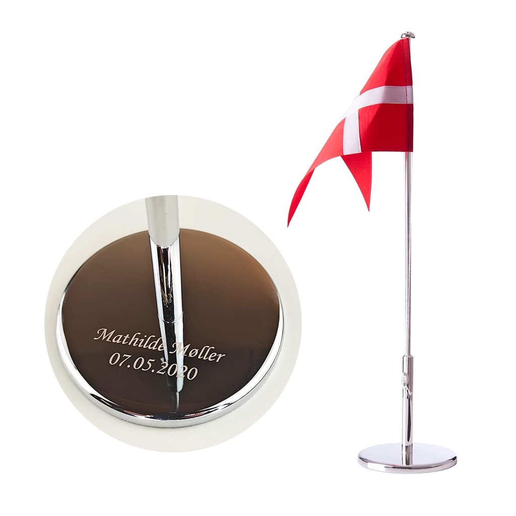 Forkromet bordflag fra Nordahl Andersen på 40 cm