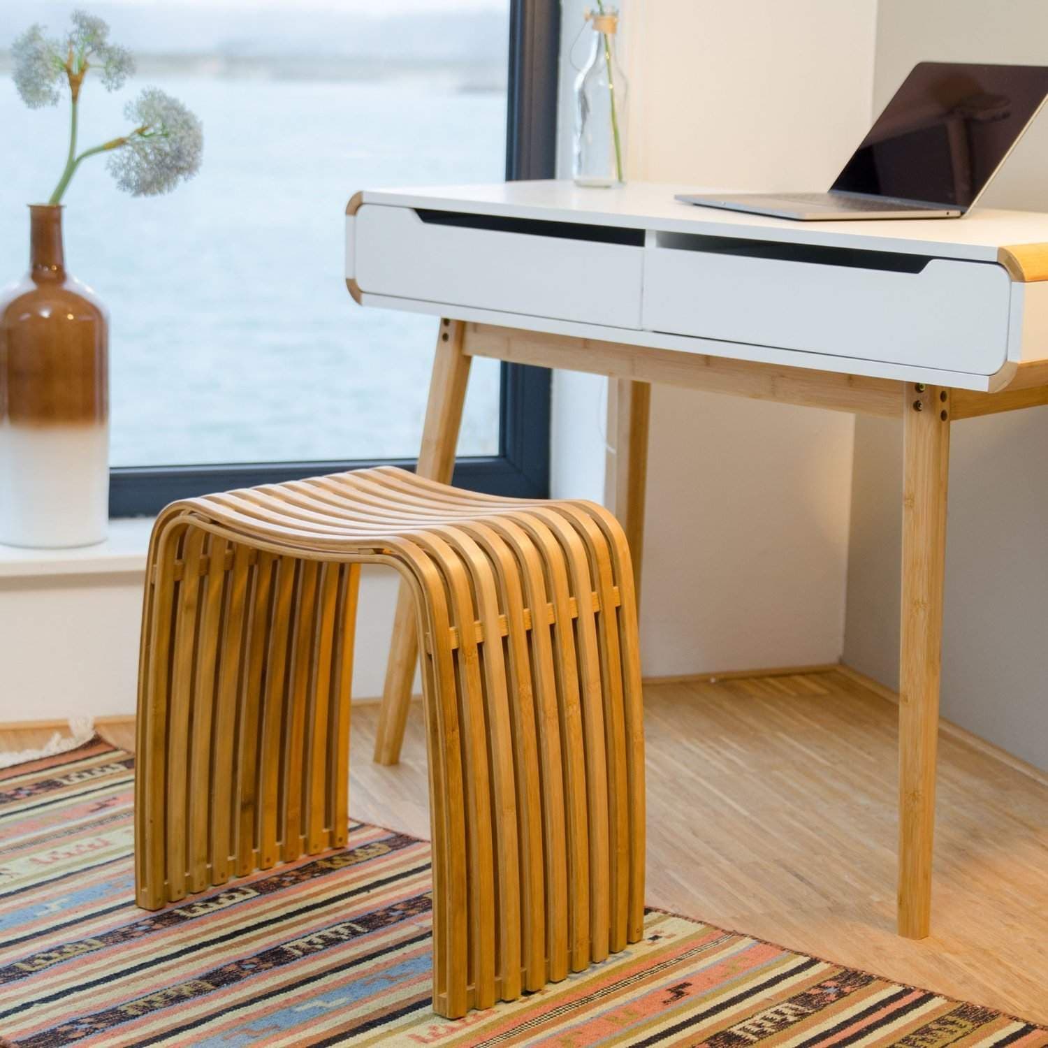 Bambus entréskammel – Elegant, pladsbesparende design view 2