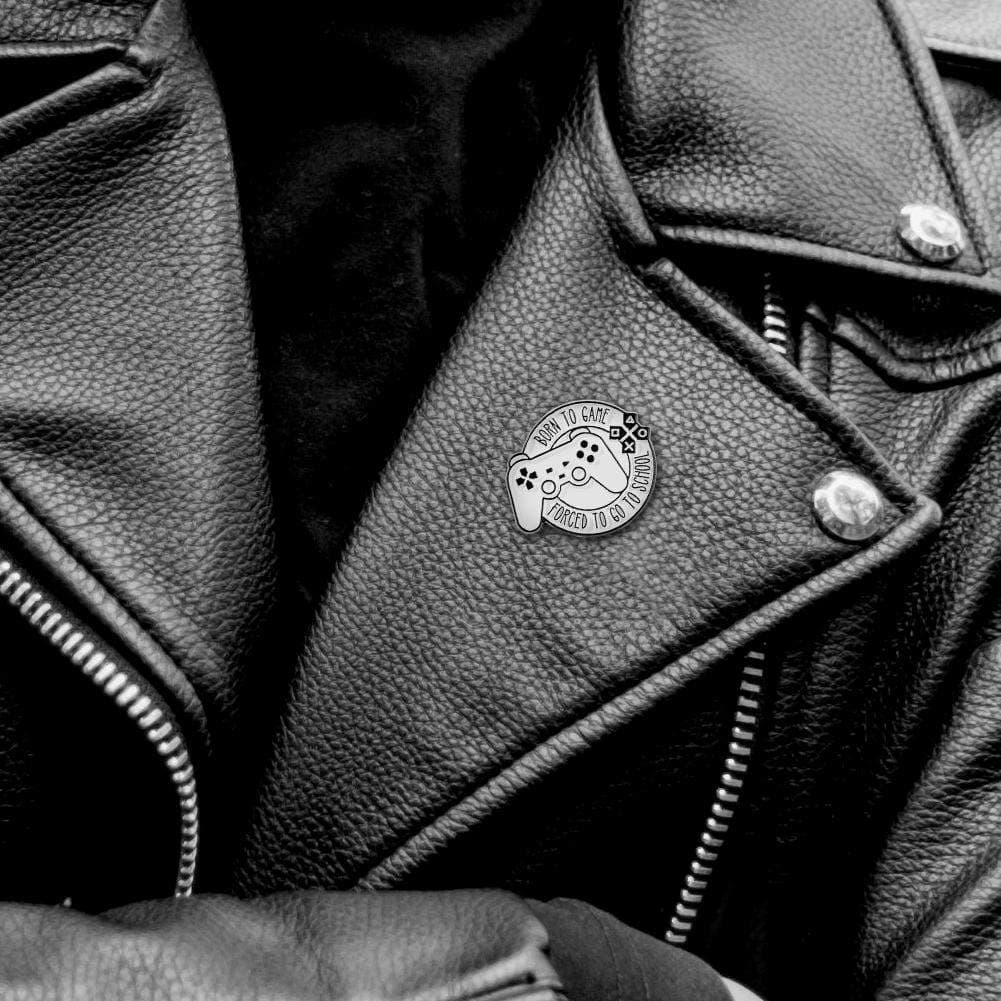 Broche, Metal - Born to Game view 2
