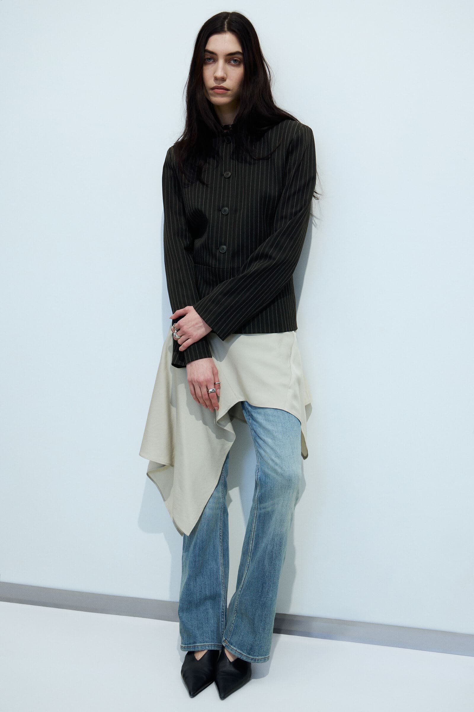 Lean Buttoned Jacket