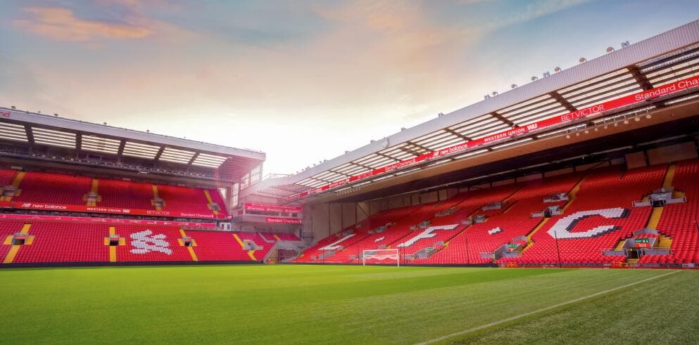 Liverpool FC's hjemmekampe 2025 inkl. overnatning