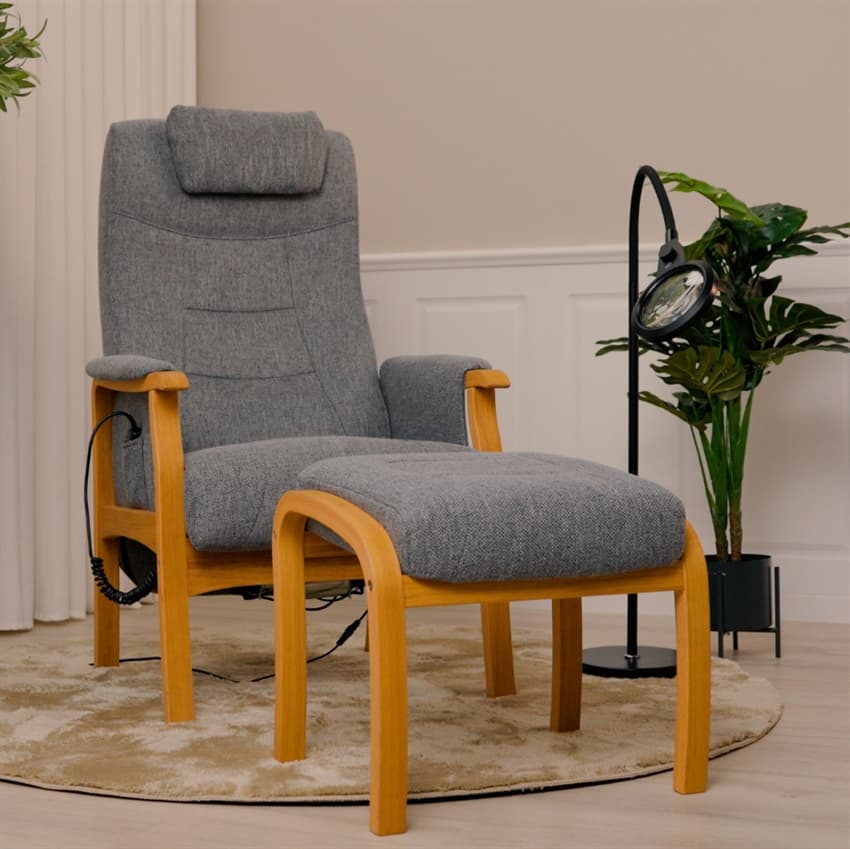 Comfort Living Sanne løftestol med sædeløft - Stof inkl. skammel - Small | Møbelsalg.dk