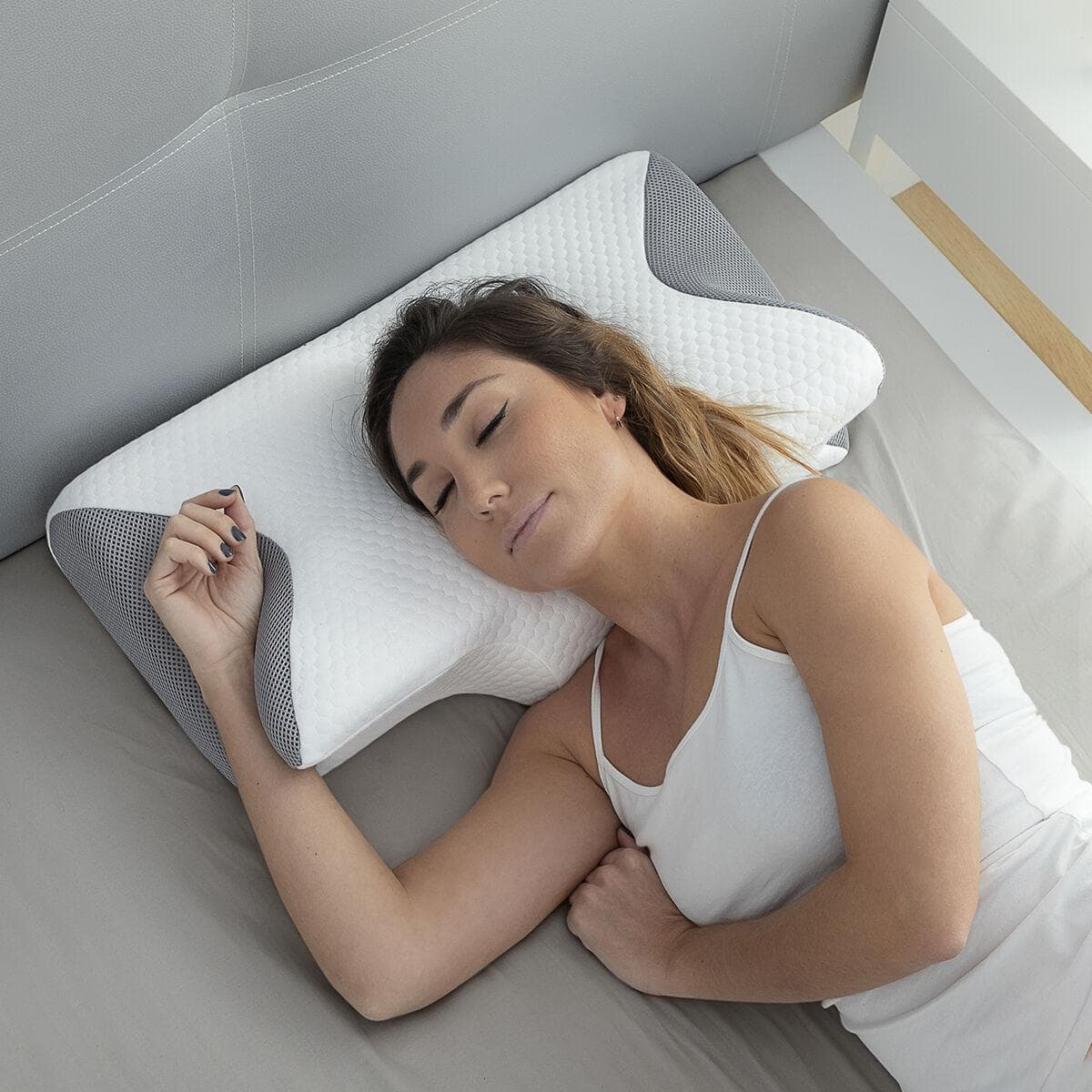 Nakkepude med memory foam - Conforti (hvid/grå)