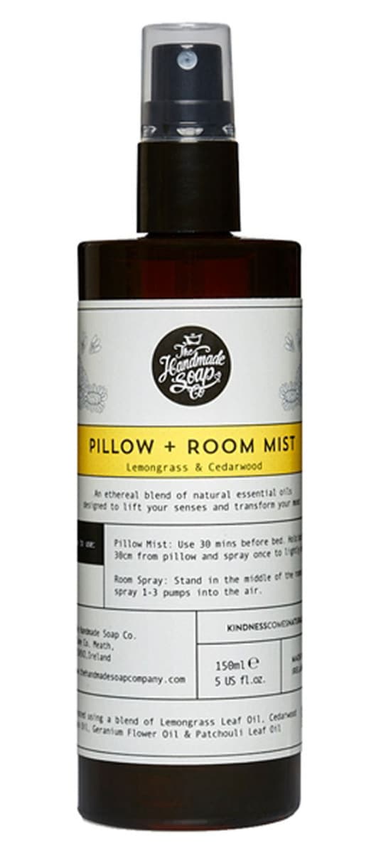 The handmade soap pillow + room mist lemongrass & cedarwood 100ml