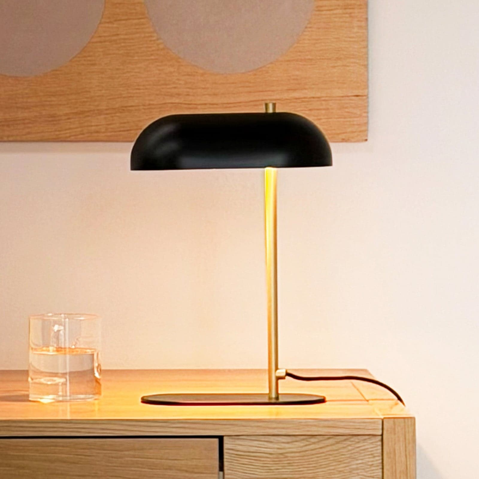 Arch bordlampe Mini, sort/messing, 32 cm - Dyberg Larsen Arch Mini - Stue - Skandinavisk - Metal - Med skærm
